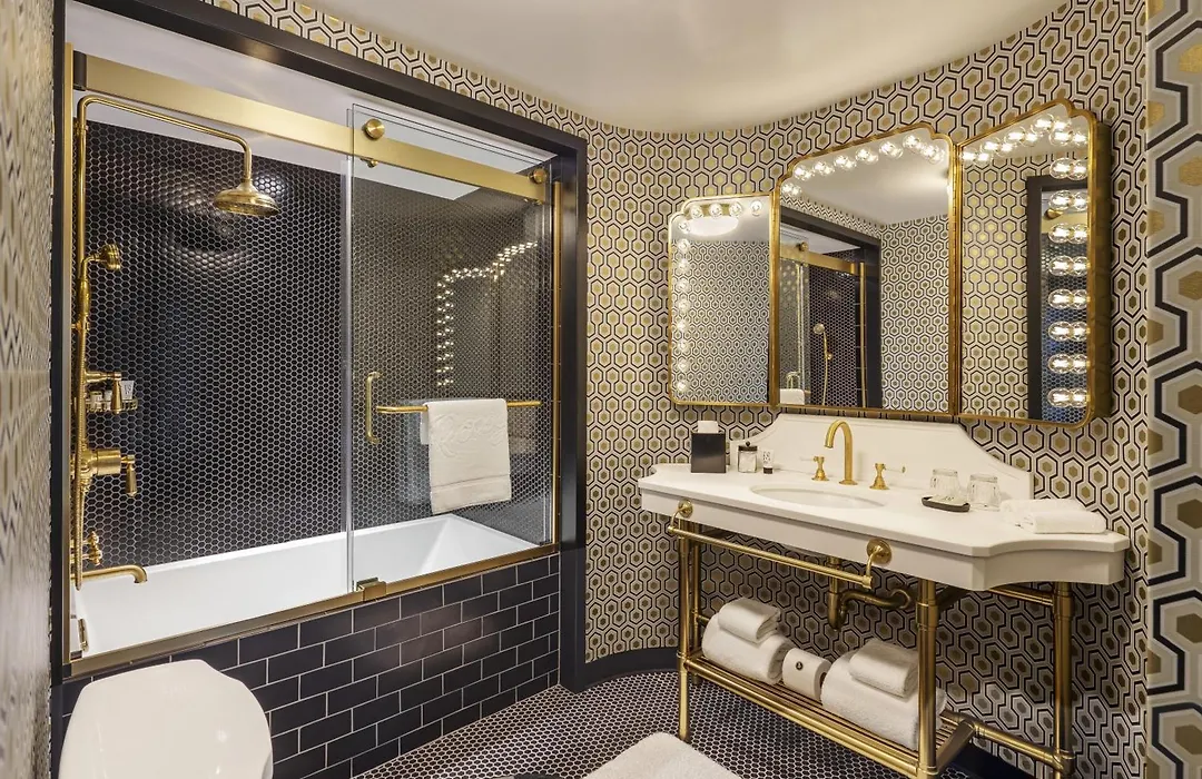 Roxy Hotel New York-1